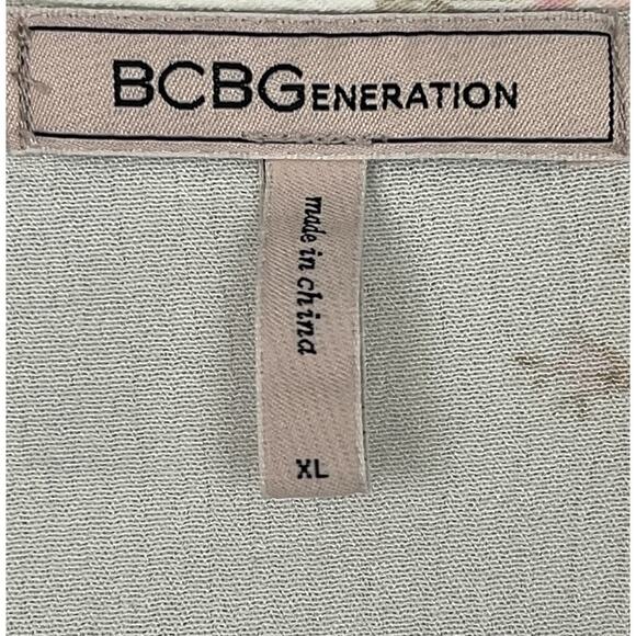 BCBGeneration Floral Faux Wrap Crop Top Womens Size XL Cream 3/4 Sleeve - Picture 2 of 8